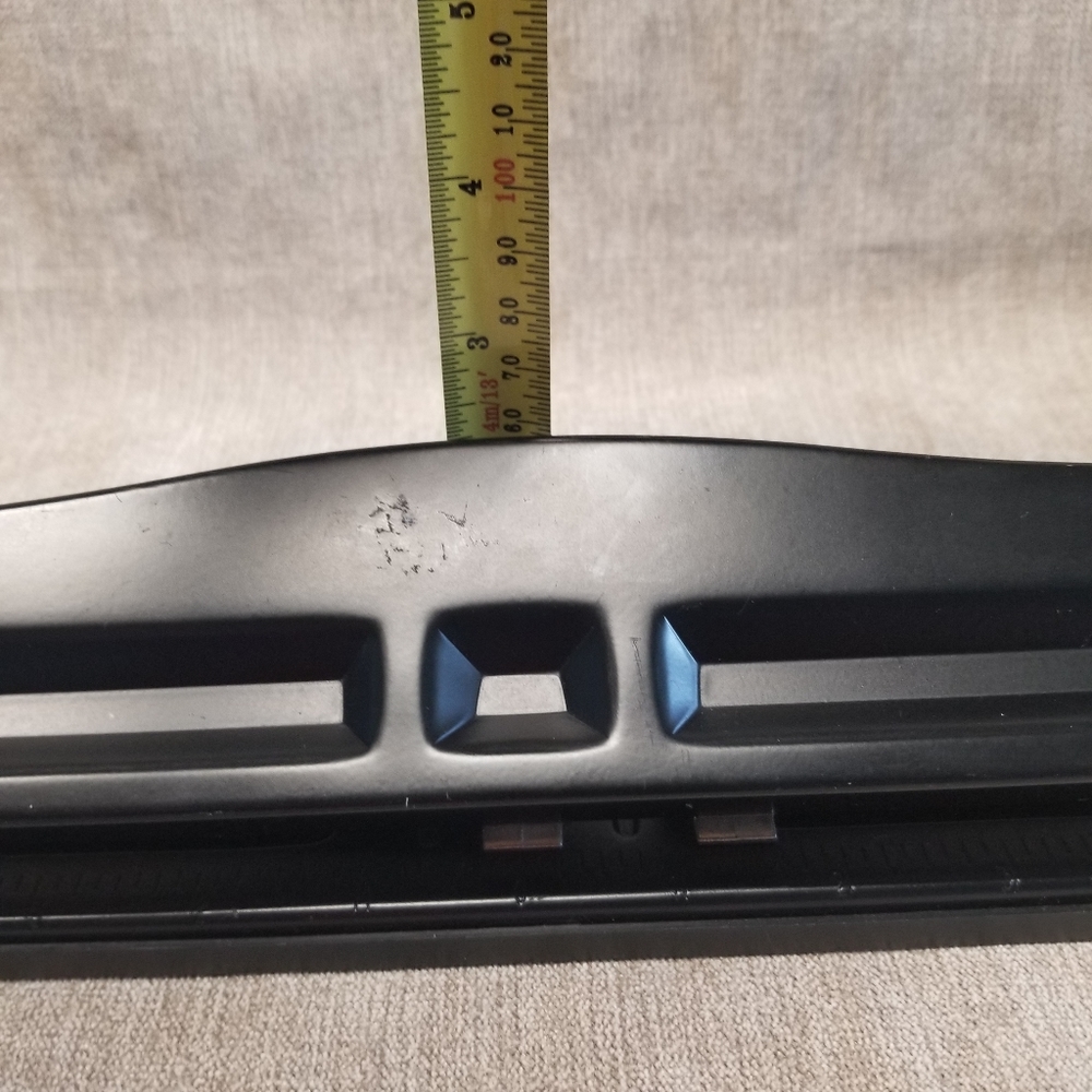 U3: 4 HOLE PUNCH ,8 CAPACITY PUNCHER, BLACK PAPER PUNCHER